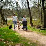בית נופש Stylish Near Veluwe *