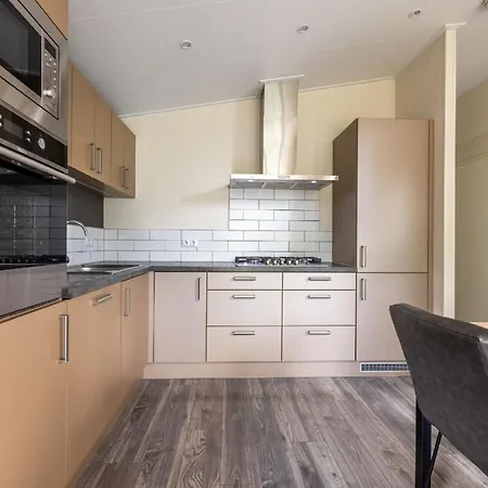 Stylish Near Veluwe Holiday home Hoenderloo